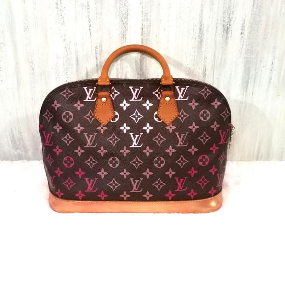 Louis Vuitton Handbags - Authentic Louis Vuitton Alma PM